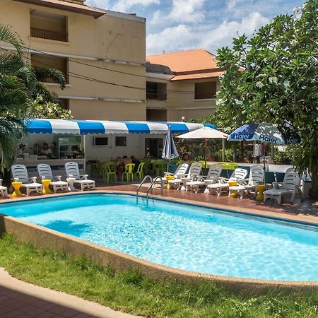 Porterhouse Beach Hotel Patong Екстер'єр фото