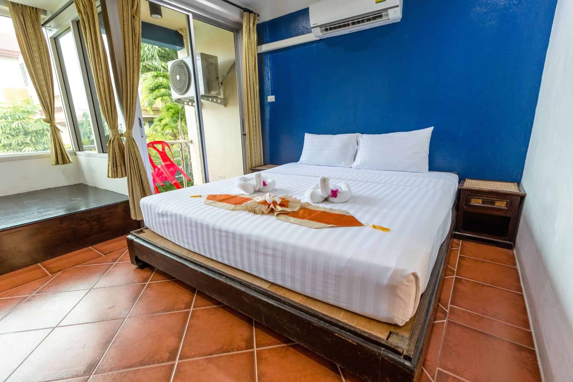 Porterhouse Beach Hotel Patong Екстер'єр фото