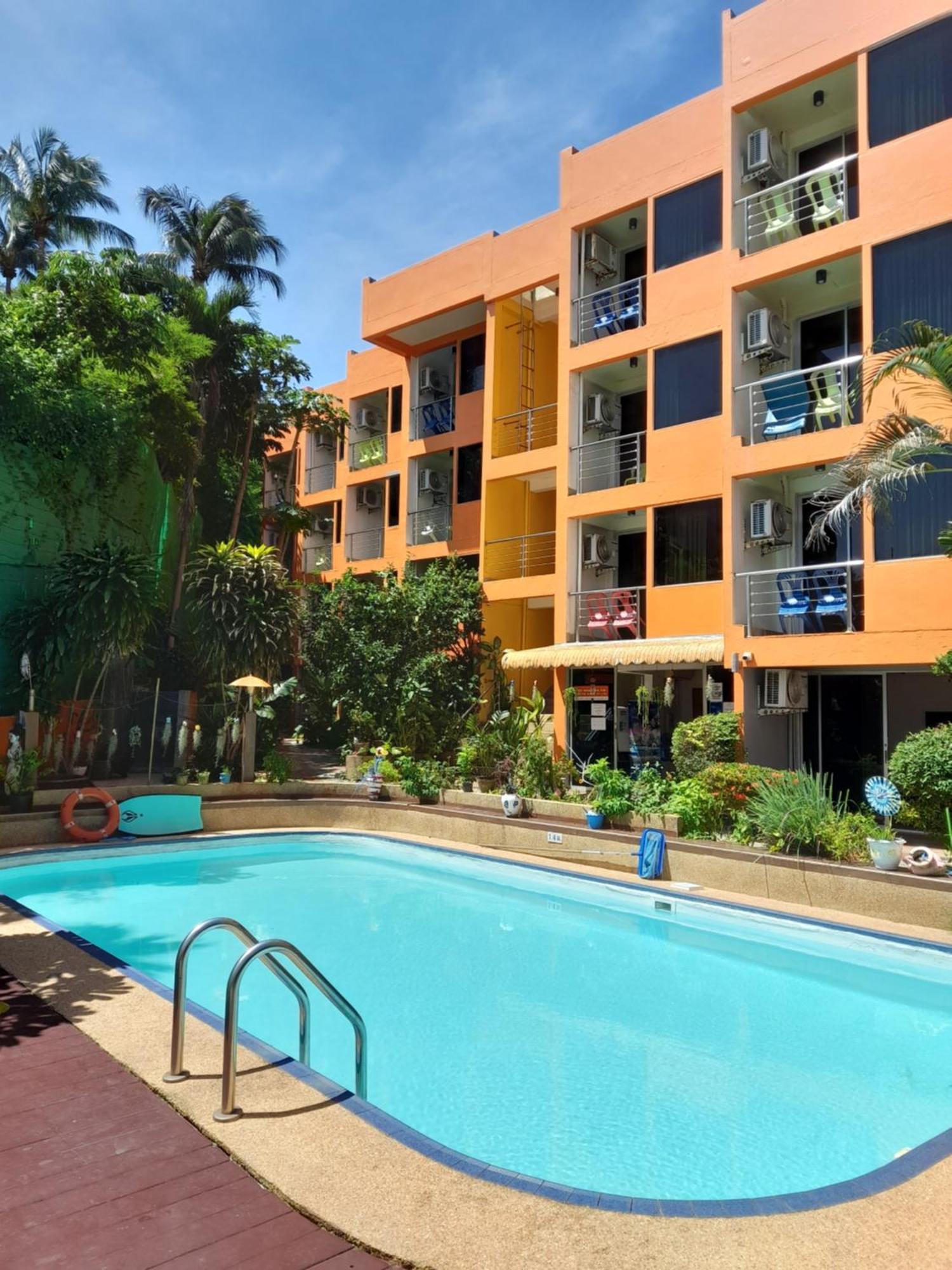 Porterhouse Beach Hotel Patong Екстер'єр фото