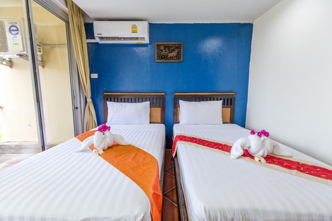 Porterhouse Beach Hotel Patong Екстер'єр фото