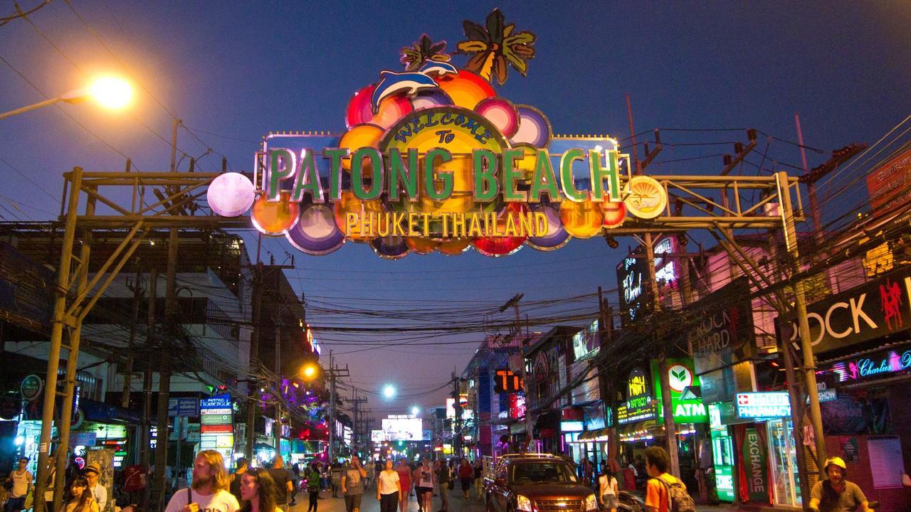 Porterhouse Beach Hotel Patong Екстер'єр фото