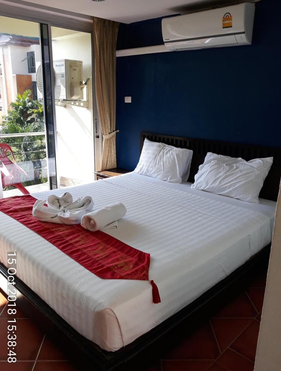 Porterhouse Beach Hotel Patong Екстер'єр фото