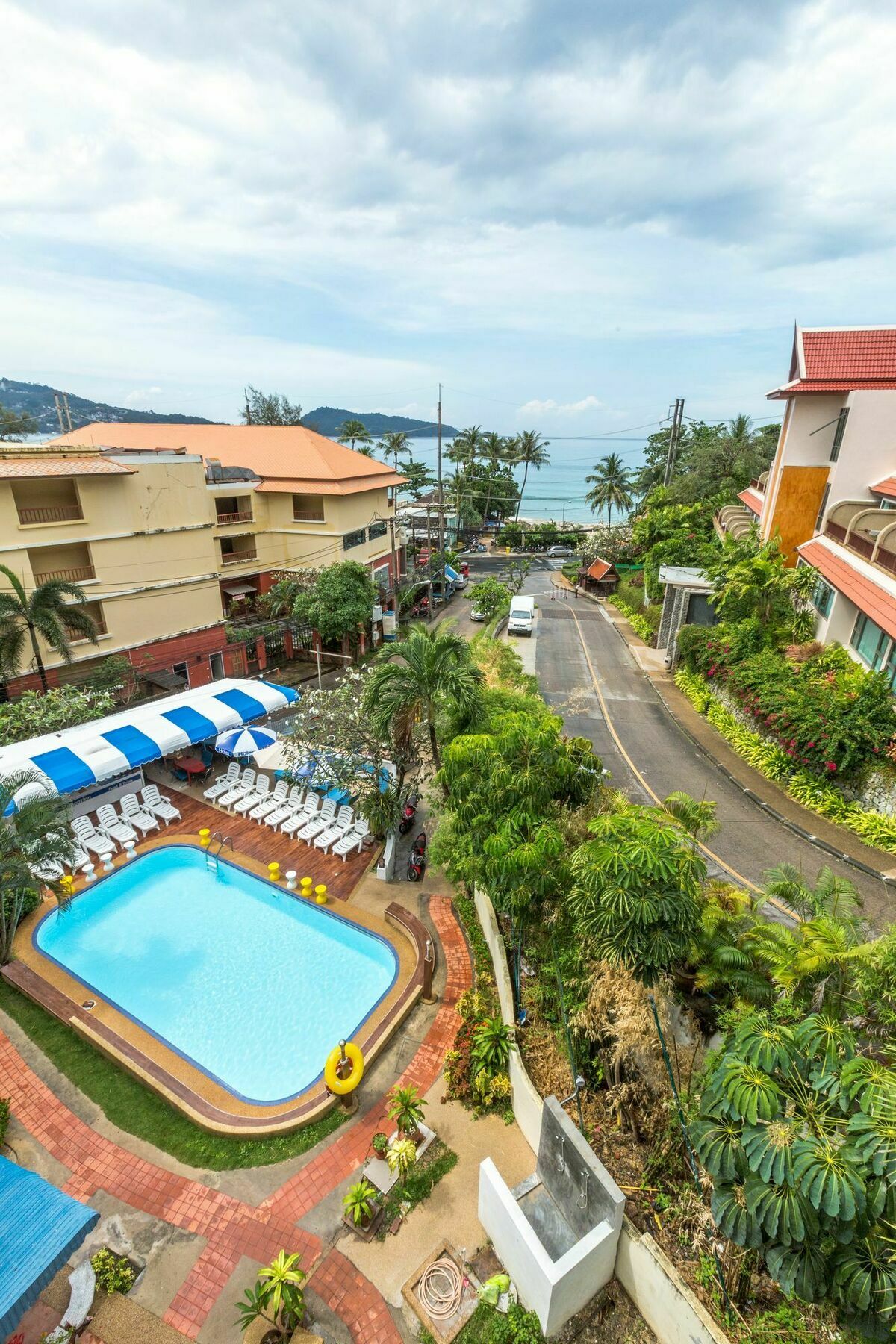 Porterhouse Beach Hotel Patong Екстер'єр фото