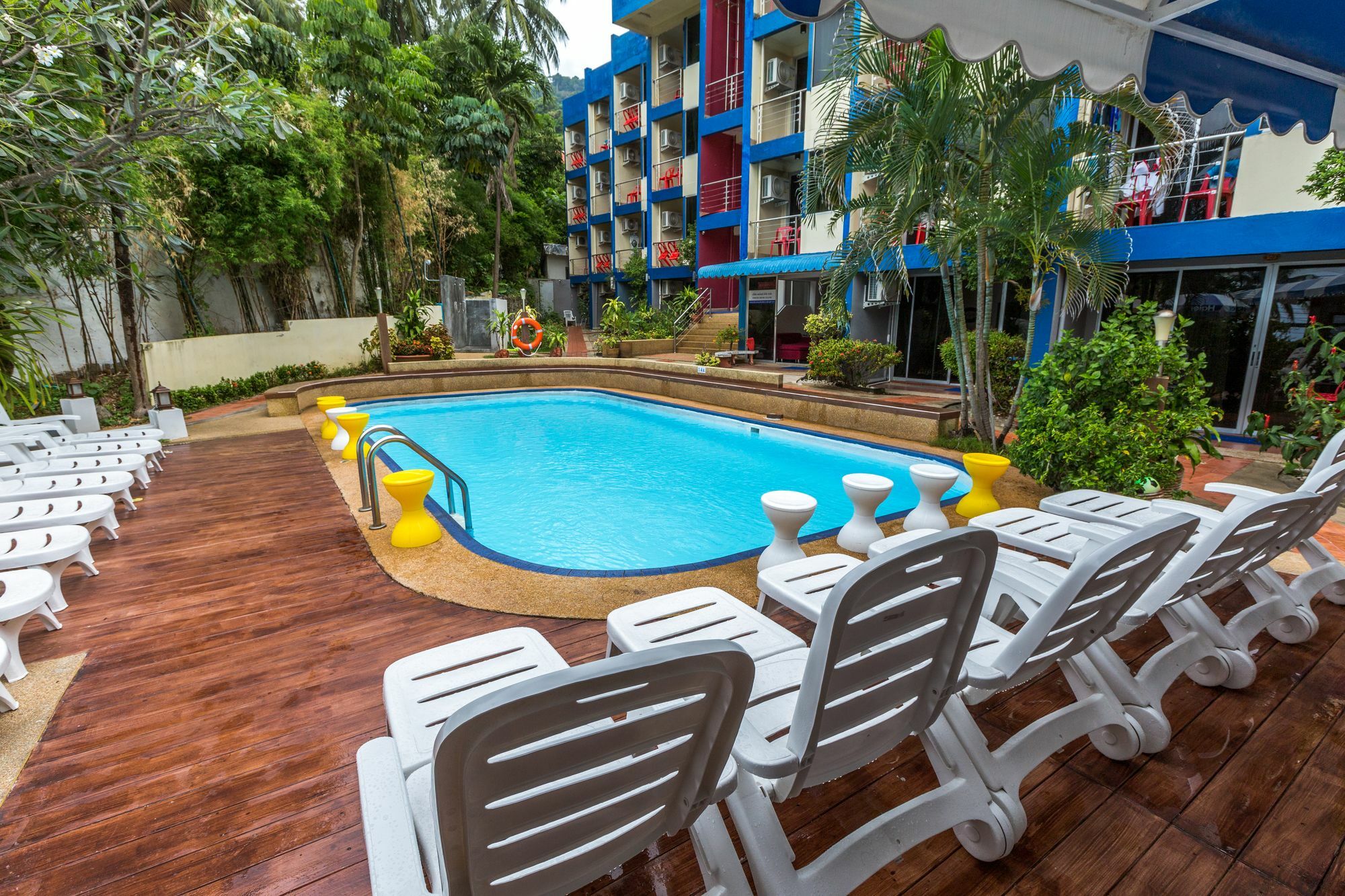 Porterhouse Beach Hotel Patong Екстер'єр фото